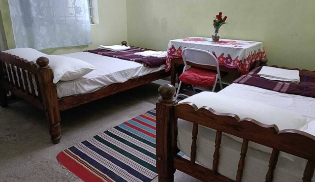Delightful 3-bedroom house in Ponnampet ,Kodagu with beautiful nature around.