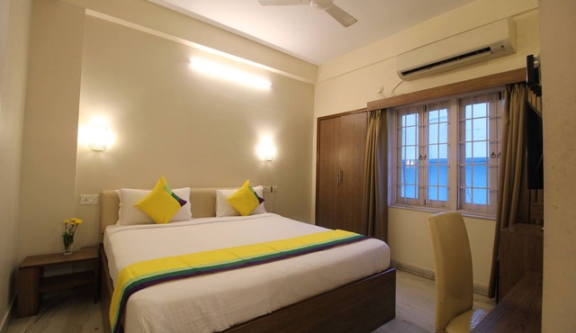 Deluxe AC Room at Anamitra Guest House #6
