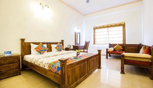 Deluxe Double Room #4/W breakfast