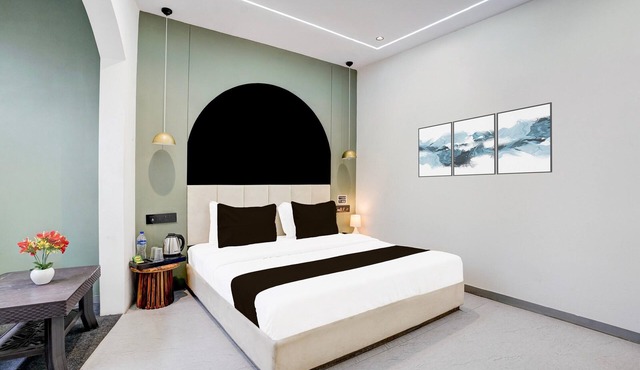 Deluxe Room Adajan Sky Palace