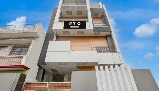 DeluxeMohini Guest House