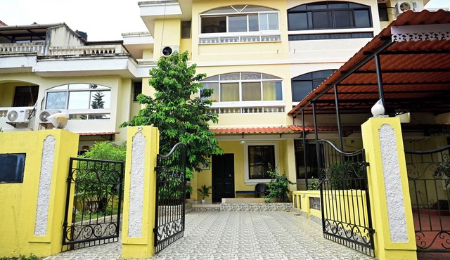 Designer Villa | Pool Access | Close to Beach