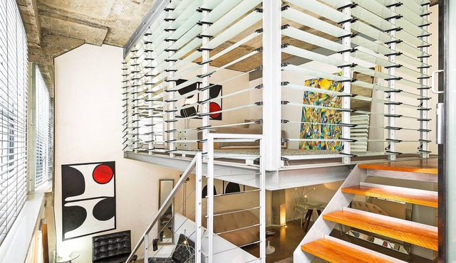 DESIGNER WAREHOUSE