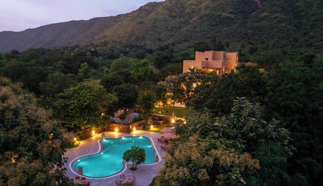 DEV BAGH LUXURIOUS PRIVATE SUITES