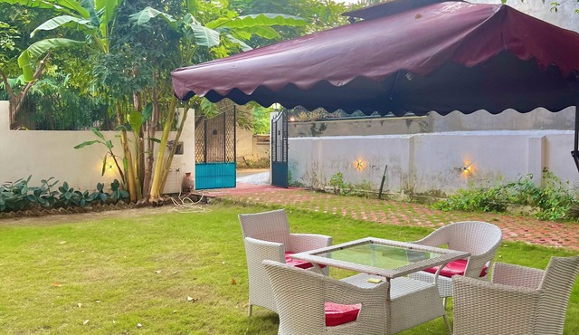 Devmad Homestay cozy villa Tranquil 2-bedroom villa in Greater Noida with AC
