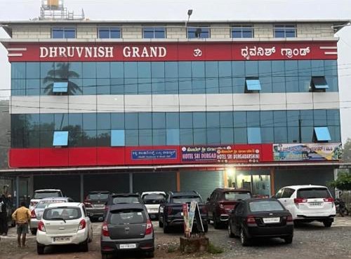Dhruvanish Grand