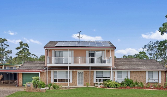 Discover Mount Annan | Spacious 6-BR House