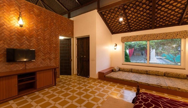 Discover the Essence of Jaipur at Our Exquisite Resort