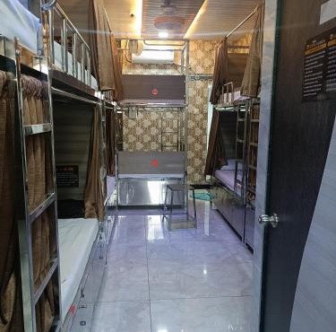 Divine Homes AC Dormitory