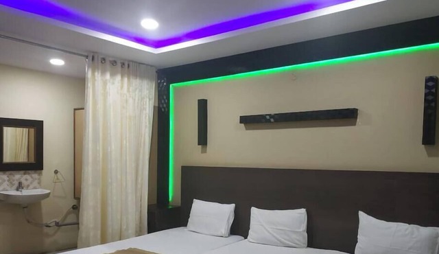 DIVYA LODGE HOTELS ROOMS NSR HOTELS SERVICES COMPANY NSR TOURSIM TOURS TRAVELLIN