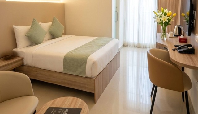 Downtown Business Hotel