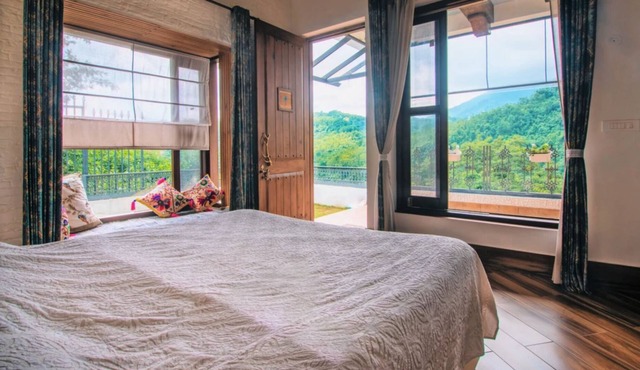 DRAGONFLY-BLUEDOOR-DEHRADUN · The Dragonfly - A private luxury suite at Bluedoor