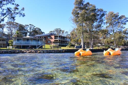 Dungowan Holiday Accommodation in Erowal Bay