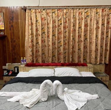 Duplex Villa Near Kashi Vishwanath Temple