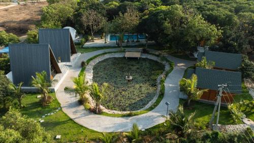 Dvaita Resorts
