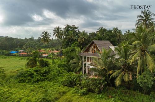 EKOSTAY - Peach Grove Villa - 3kms away from Calangute and Baga Beach