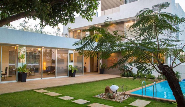 El House by StayVista - Unwind in a Villa with Pool and Lush Lawn