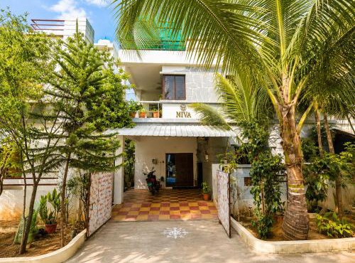 Elara by Guestly Premium Vintage Villa Sanikpuri