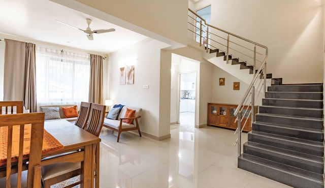 Elegant 2-Bedroom Duplex Apartment With 3 AC's In The Heart Of Benaulim