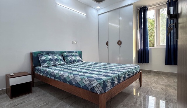 Elegant 2 BHK fully furnished Flat