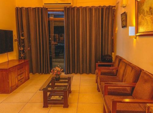 Elegant 3 Bedroom Fully Furnished AC Wifi Apartment in Dhanmondi 4A Prime Area Near Everything in Dhaka