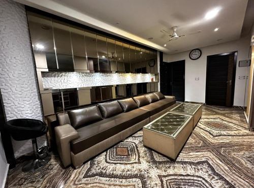Elegant 3BHK In North Delhi