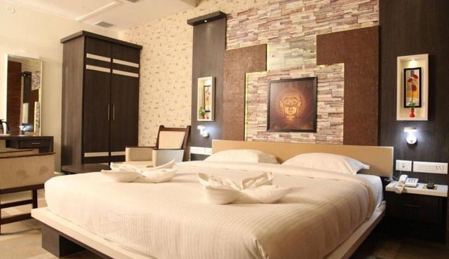 Elegant Furniture,Cozy stay @ Madurai