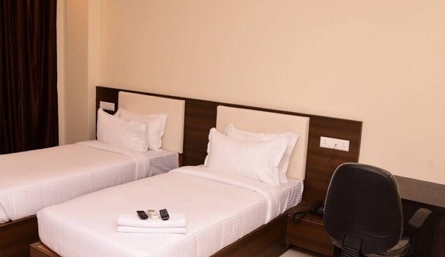 Elephant Suites Brookefield # 23