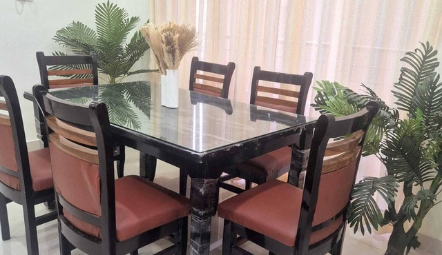 Elite 3bhk apartment by silverskyhomestay.