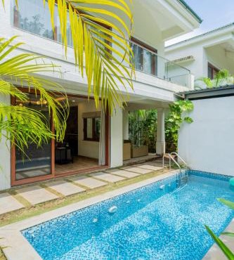 ELIVAAS 3 BHK Pvt Pool & Bar - Villa Valerie