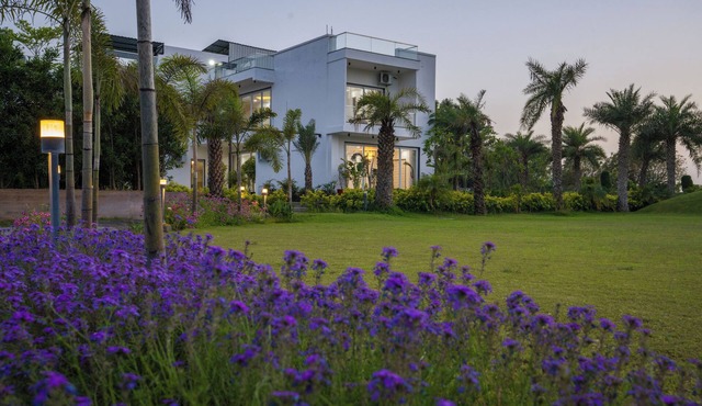 ELIVAAS Adhiva Retreat 5 BHK Farmhouse