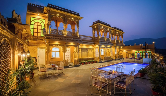 ELIVAAS Amber Royale 3 BHK with Pvt Pool