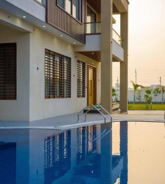 ELIVAAS Lush Haven 4 BHK Villa Private Pool, Terrace & Landscaped Garden