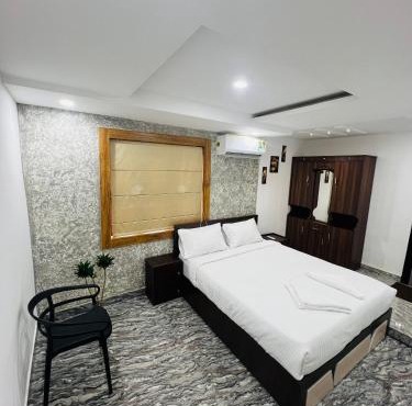 Elowen Villa