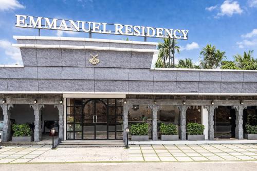 Emmanuel Residency by Alaya Stays, Kochi