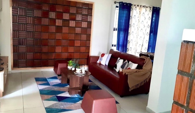 Enjoyable 3-bedroom apartment with AC in vibrant Bengaluru