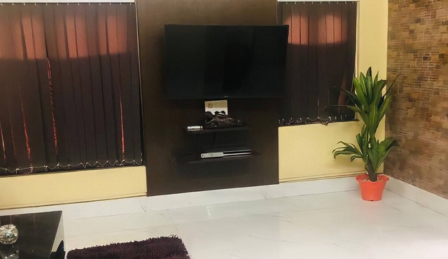 Entire Apartment- Centrally located in Tollygunge