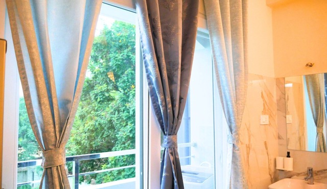 Evara 3BHK Gem Fully Equipped near AIG Hospital