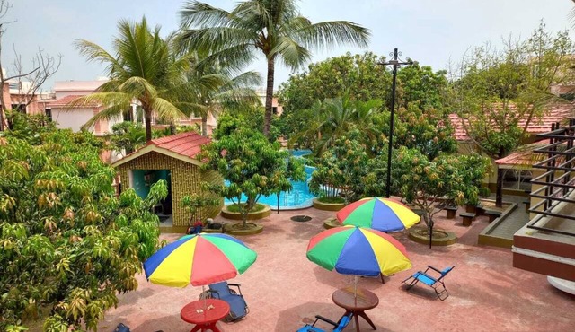 executive private room in bed and breakfast with pool