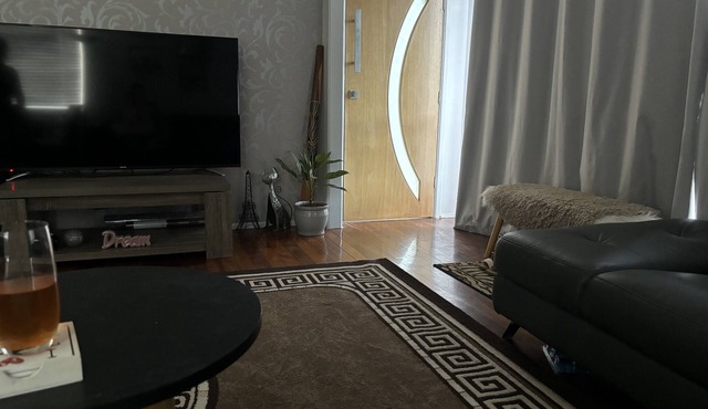 Eyre street penthouse in Woodridge