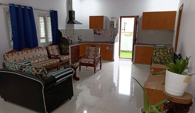 F1 bedroom hill view unit with covered parking