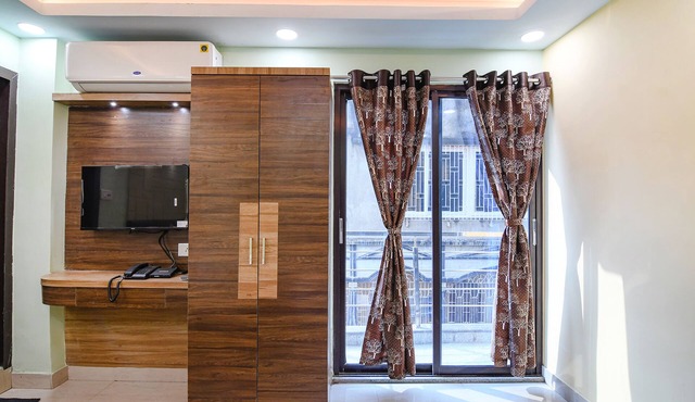 Fabexpress Laxmi Inn