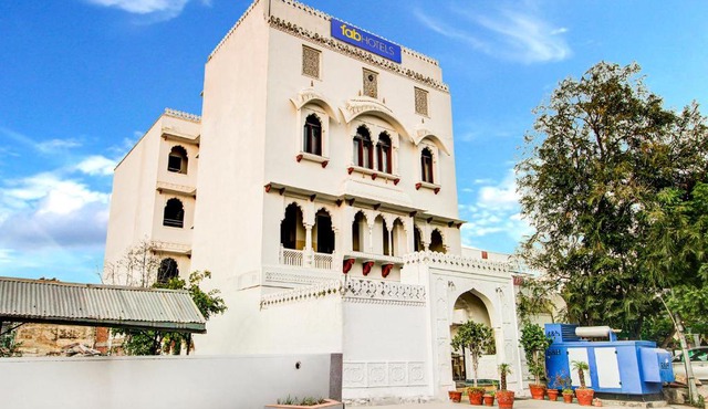 FabExpress Utsav Villas