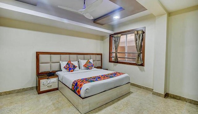 FabHotel Central Palace