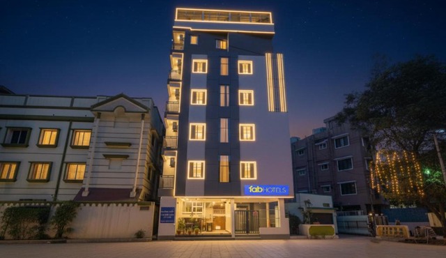 FabHotel Crystal Suites - Marathahalli