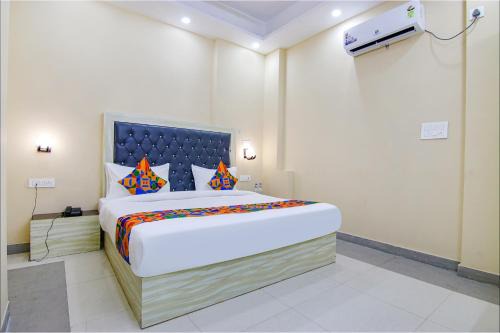 FabHotel Devise Residency