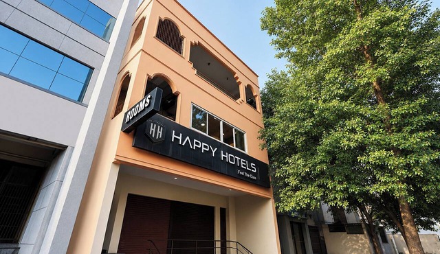 Fabhotel Happy
