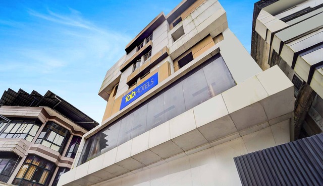 Fabhotel Holiday Park