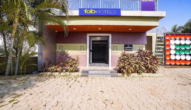 FabHotel Kalptaru