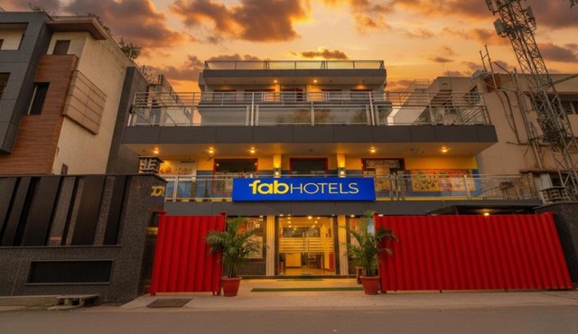 FabHotel Kirti Nagar